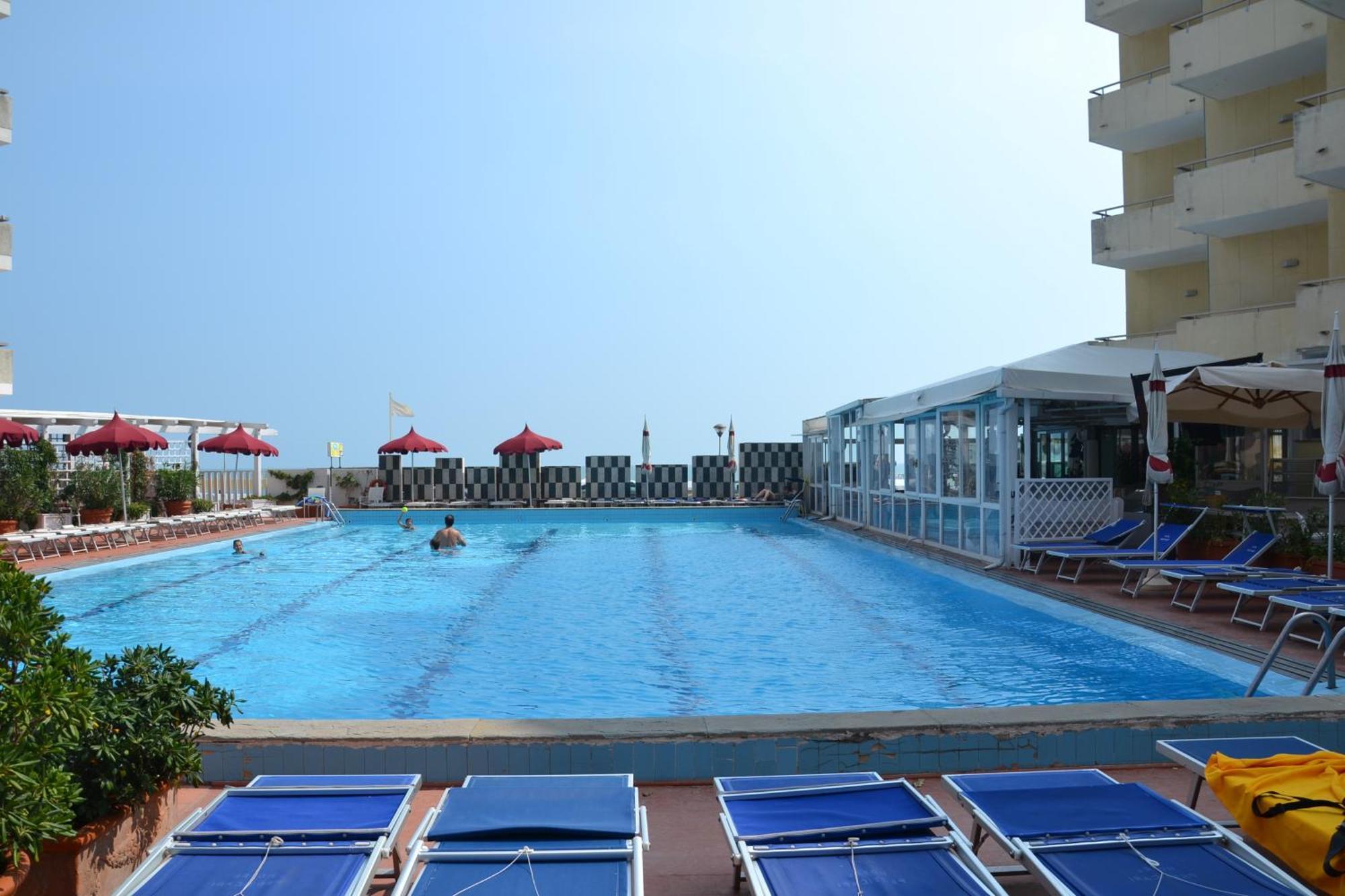 Perticari Hotel Pesaro Exterior foto
