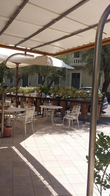 Perticari Hotel Pesaro Exterior foto