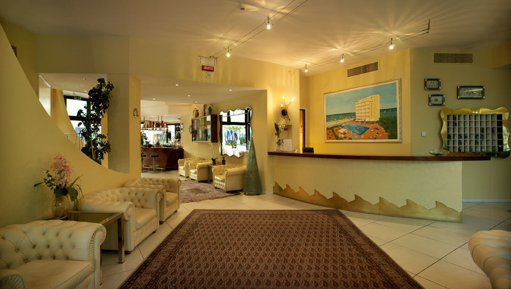 Perticari Hotel Pesaro Exterior foto