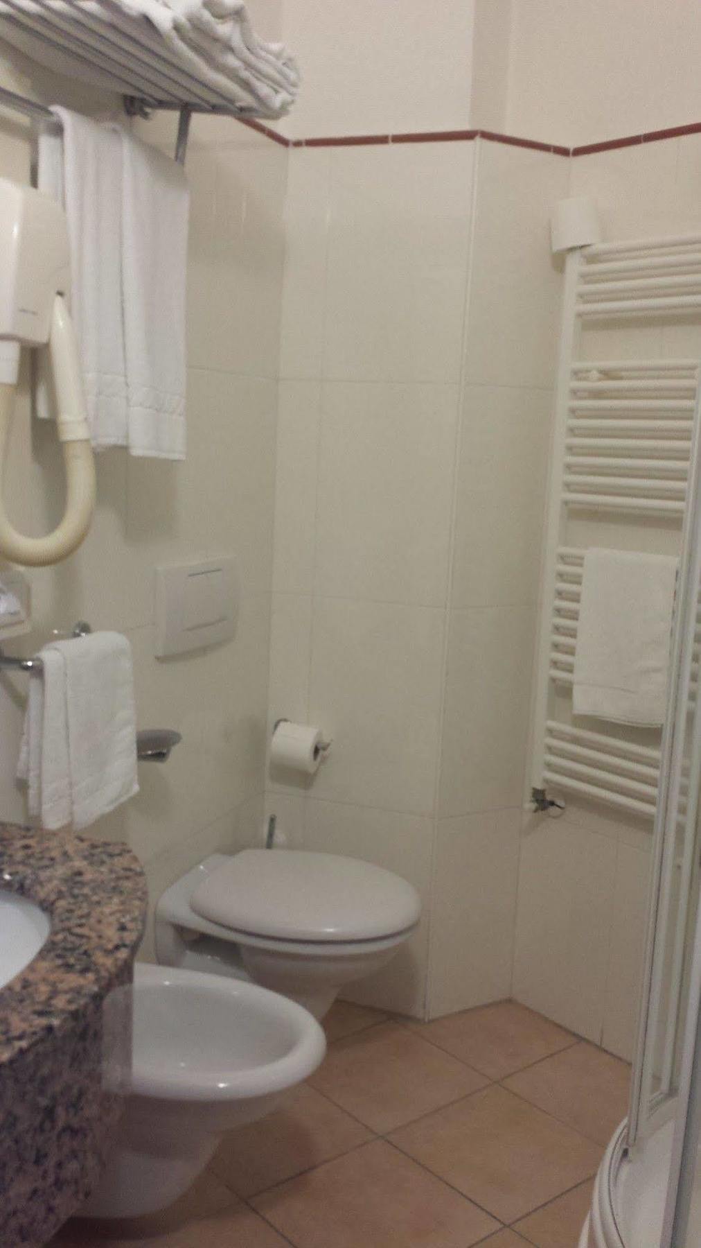 Perticari Hotel Pesaro Cameră foto